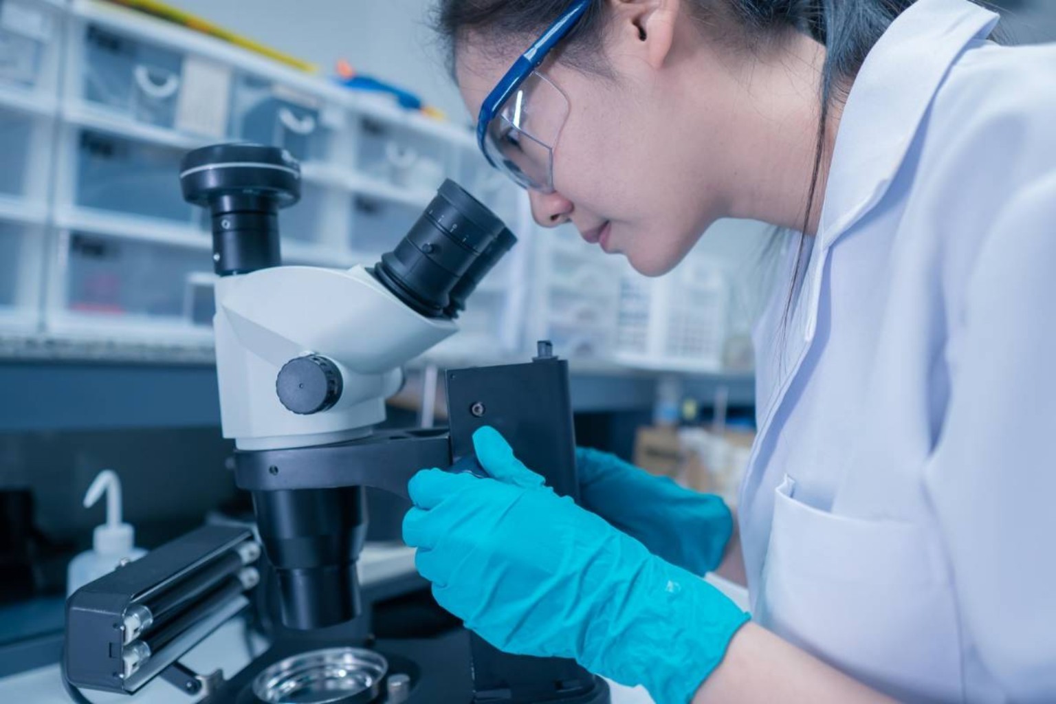 Biocon Healthcare laboratory technician